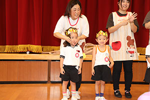 8月生まれのお誕生会　ーつなひきー　年中組