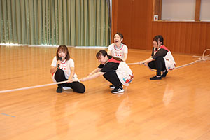 8月生まれのお誕生会　ーつなひきー　年中組