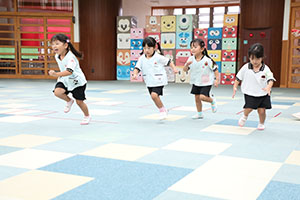 かけっこの活動　ことり