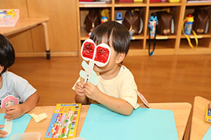 とんぼのめがねの制作　ひよこ