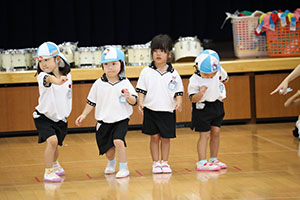 体操教室　ーかけっこー　きりん・こあら
