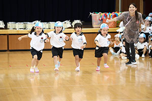 体操教室　ーかけっこー　きりん・こあら