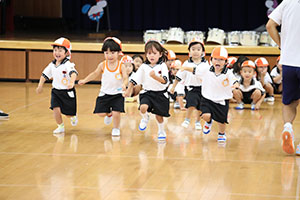 体操教室　ーかけっこー　きりん・こあら