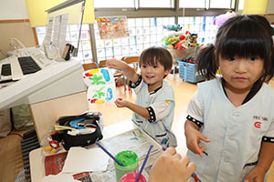 秋の制作　すみれ