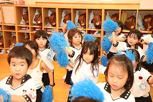 運動会　リズム活動の練習　こあら