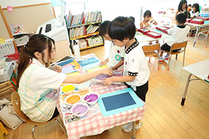 ハロウィンの制作　A