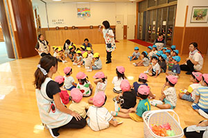 運動会　リズム活動の練習　2歳児クラス