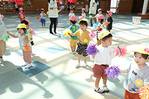 運動会　リズム活動の練習　2歳児クラス