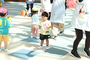 運動会　リズム活動の練習　2歳児クラス