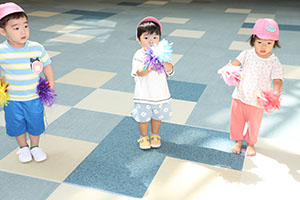 運動会　リズム活動の練習　2歳児クラス