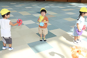運動会　リズム活動の練習　2歳児クラス