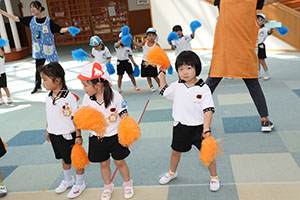 運動会　リズム活動の練習　年少組