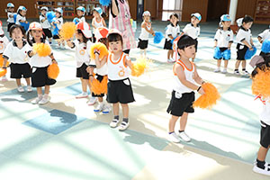 運動会　リズム活動の練習　年少組