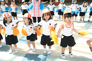 運動会　リズム活動の練習　年少組