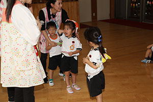 運動会　リズム活動の練習　年少組