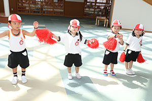 運動会　リズム活動の練習　年少組