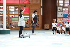 運動会の活動　かけっこ　　すみれ・ばら