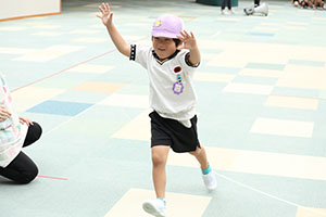 運動会の活動　かけっこ　　すみれ・ばら