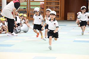 運動会の活動　かけっこ　　ひまわり・さくら・たんぽぽ