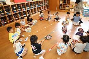 風船遊び　ぺんぎん