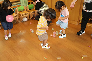 風船遊び　ぺんぎん