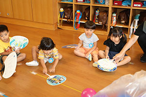 風船遊び　ぺんぎん