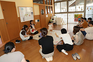 エンゼルリング（1歳児親子のふれあいクラブ）