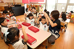 太鼓ごっこ　こあら