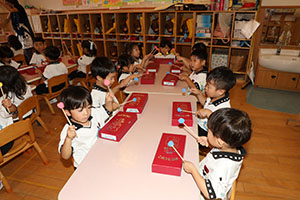 太鼓ごっこ　こあら