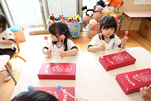 太鼓ごっこ　こあら