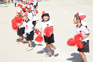 運動会　リズム活動の練習　年少組