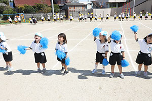 運動会　リズム活動の練習　年少組