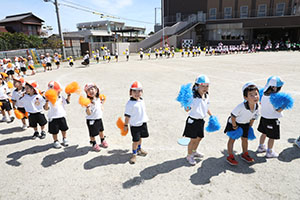 運動会　リズム活動の練習　年少組