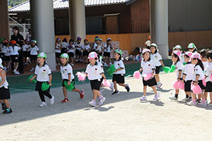 運動会　リズム活動の練習　年少組