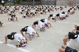 運動会の活動　組体操・バルーン　年長組