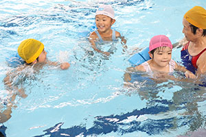 スイミングクラブへ行きました　ひまわり・さくら・たんぽぽ　NO．2