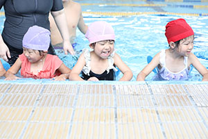 スイミングクラブへ行きました　ひまわり・さくら・たんぽぽ　NO．1