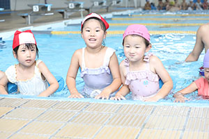 スイミングクラブへ行きました　ひまわり・さくら・たんぽぽ　NO．1