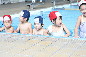 スイミングクラブへ行きました　ひまわり・さくら・たんぽぽ　NO．1