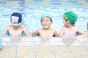 スイミングクラブへ行きました　ひまわり・さくら・たんぽぽ　NO．1