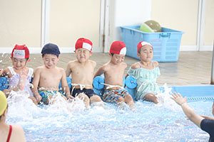 スイミングクラブへ行きました　ひまわり・さくら・たんぽぽ　NO．1