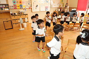 復活いす取りゲーム　ことり