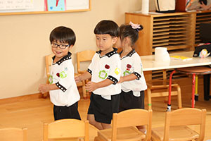 復活いす取りゲーム　ことり