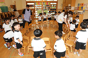 復活いす取りゲーム　ことり