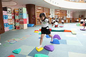 エンゼルドームで思いきり遊びました　B