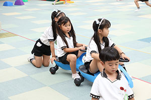 エンゼルドームで思いきり遊びました　B