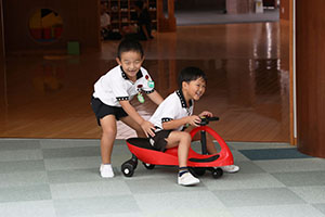 エンゼルドームで思いきり遊びました　B