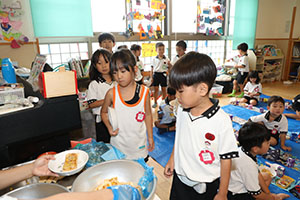 みんなでピクニック　ばら・B