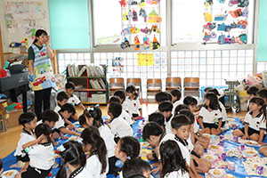 みんなでピクニック　ばら・B