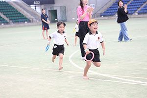 運動会予行　　年長組　リレー